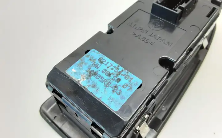 BMW 1 E81 E87 (2004 - 2011) 9217254 Кнопка стеклоподъемников — фото 3