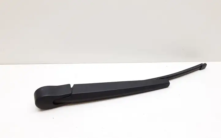 BMW 3 E90 E91 (2005 - 2012) 7118206 Поводок заднего стеклоочистителя — фото 1