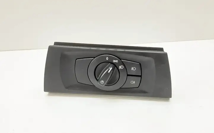 BMW 3 E90 E91 (2005 - 2012) 6932798 Включатель фонарей — фото 1