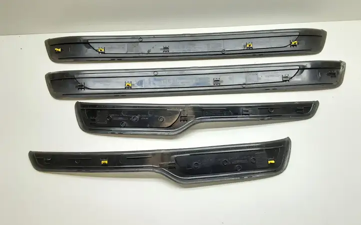 BMW 3 E90 E91 (2005 - 2012) 79071539 Внутренняя отделка переднего порога — фото 4