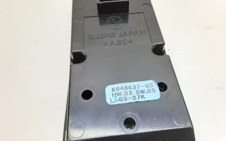 BMW 3 E90 E91 (2005 - 2012) 6948637 Кнопка стеклоподъемников — фото 3