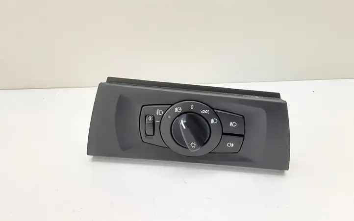 BMW 3 E90 E91 (2005 - 2012) 6932792 Включатель фонарей — фото 1