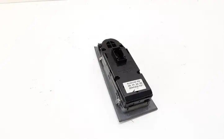 BMW 3 E90 E91 (2005 - 2012) 9132148 Кнопка стеклоподъемников — фото 3