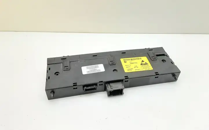 BMW 5 E60 E61 (2004 - 2010) 6985750 Включатель обогрева — фото 2