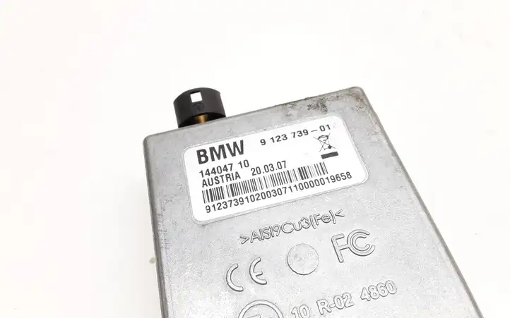 BMW 3 E90 E91 (2005 - 2012) 9123739 Блок управления антеннами — фото 3