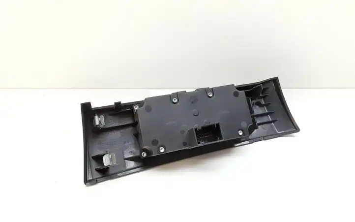 BMW 5 E60 E61 (2004 - 2010) 6925253 Включатель фонарей — фото 2