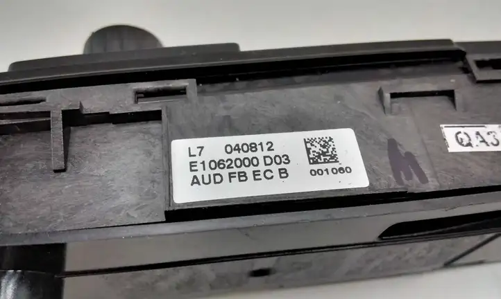 BMW 1 F20 F21 (2011 - 2019) E1062000 CD/DVD чейнджер — фото 3