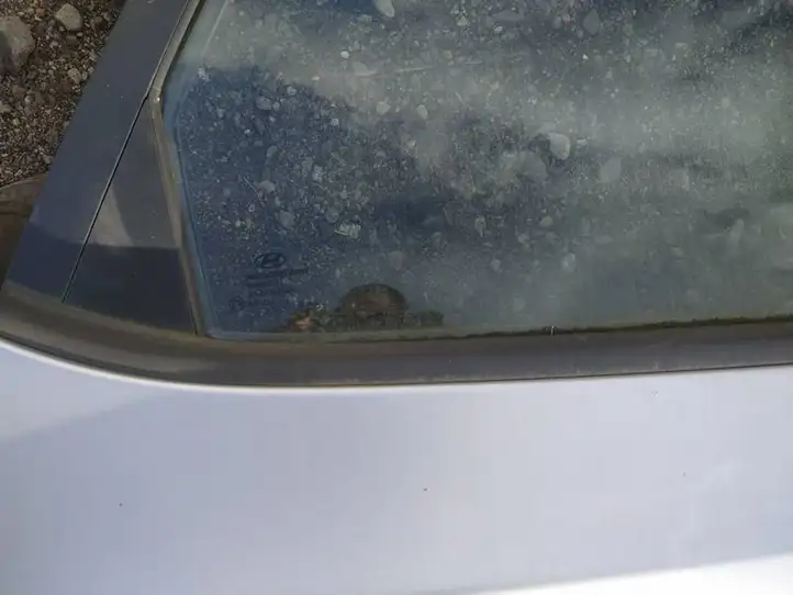 Hyundai i30 (2007 - 2012) Накладка стекла задней двери — фото 2