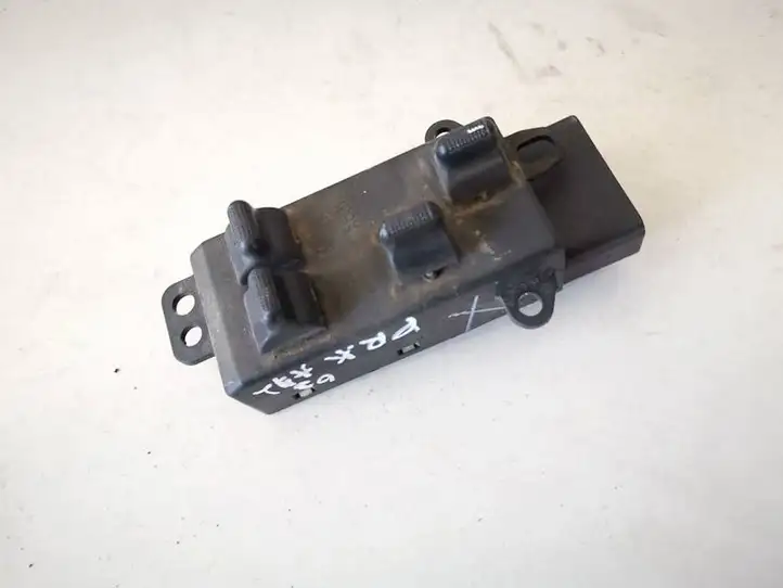 Chrysler Voyager (2001 - 2004) 04685732aa Блок кнопок стеклоподъемников — фото 1