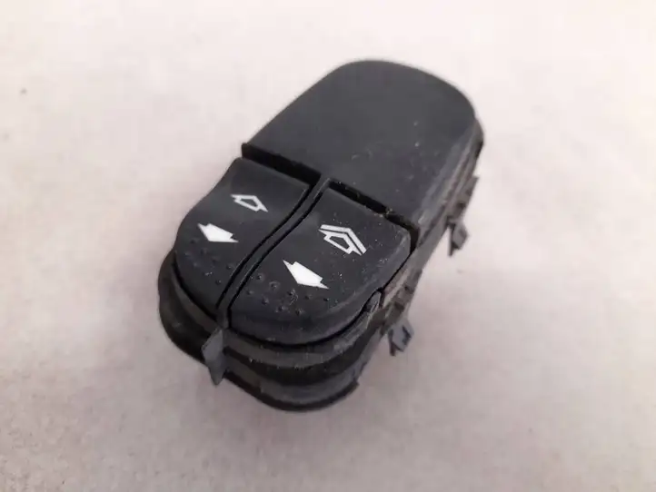 Ford Focus (1998 - 2004) 98ag14529ac Кнопка стеклоподъемников — фото 1