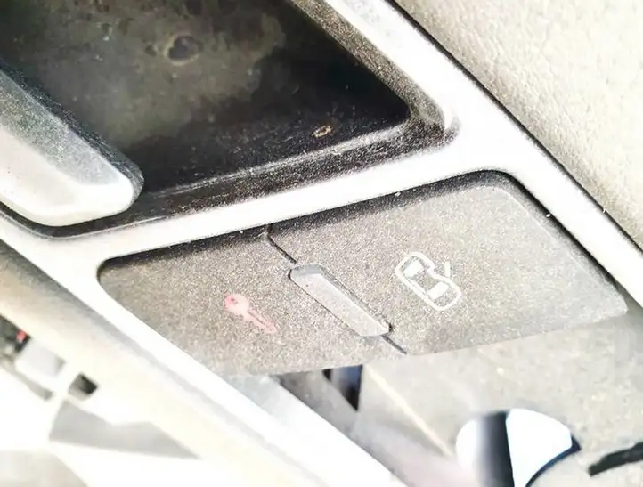 Audi A6 S6 C6 4F (2004 - 2008) Включатель центрального замка — фото 1