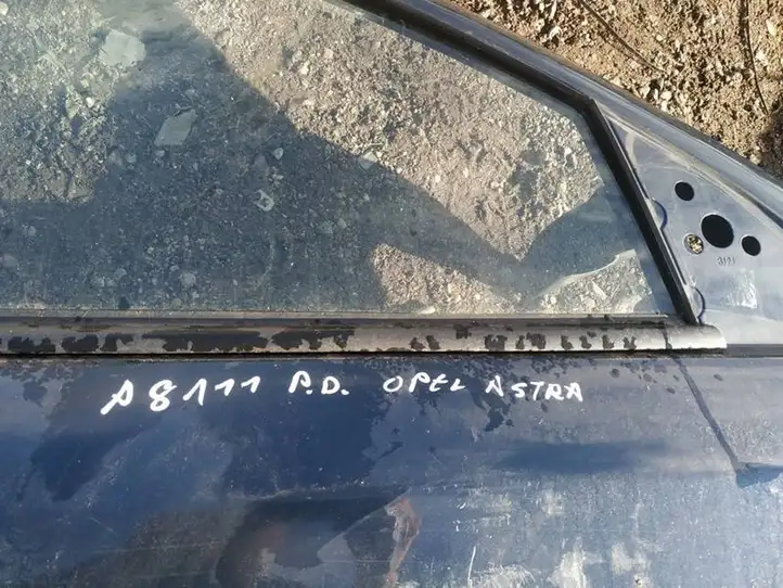 Opel Astra G (1998 - 2004) Накладка стекла передней двери — фото 3