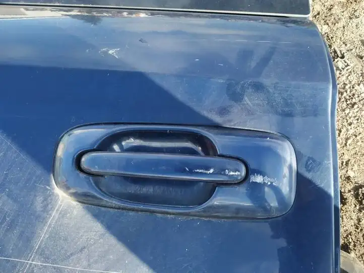 Chrysler Voyager (2001 - 2004) Наружная ручка двери — фото 2