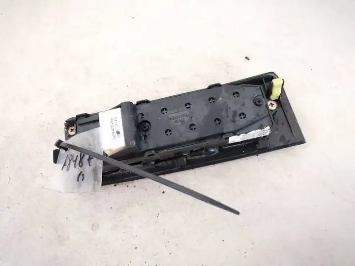 Toyota Corolla Verso AR10 (2004 - 2009) 848200f030 Блок кнопок стеклоподъемников — фото 1