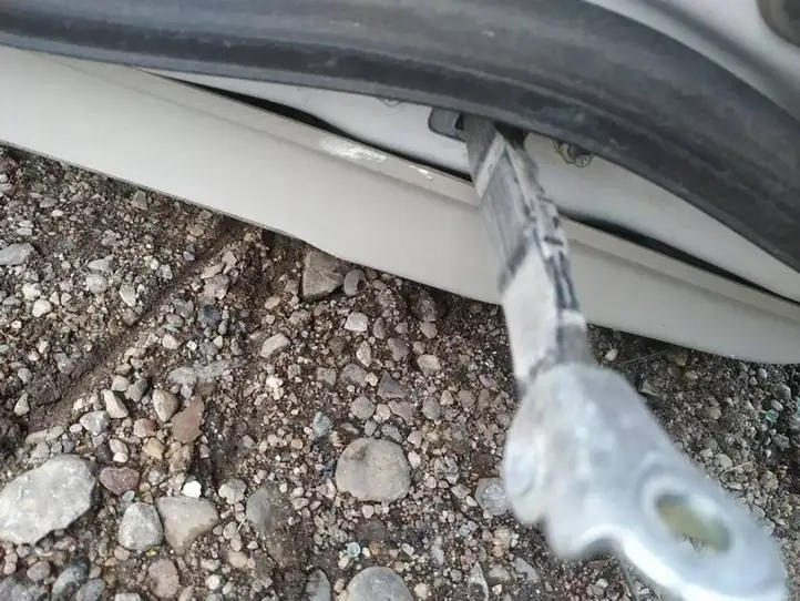 Subaru Legacy (2009 - 2013) Ограничитель задней двери — фото 1