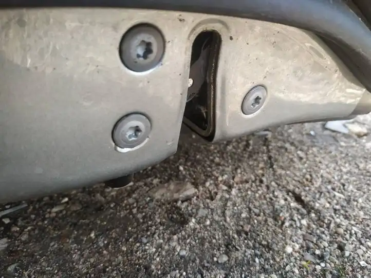 Toyota Avensis T250 (2006 - 2009) Замок задней двери — фото 1