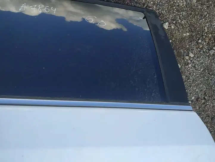 Opel Antara (2006 - 2011) Накладка стекла задней двери — фото 3
