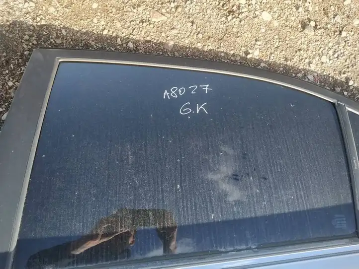 Toyota Avensis T250 (2006 - 2009) Стекло задней двери — фото 1