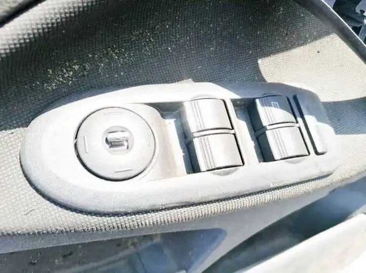 Ford Kuga I (2008 - 2012) 8M5T14A132AC Кнопка стеклоподъемников — фото 1