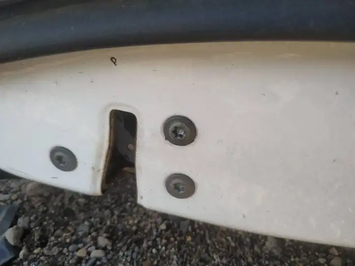 Toyota Corolla Verso AR10 (2004 - 2009) Замок задней двери — фото 2