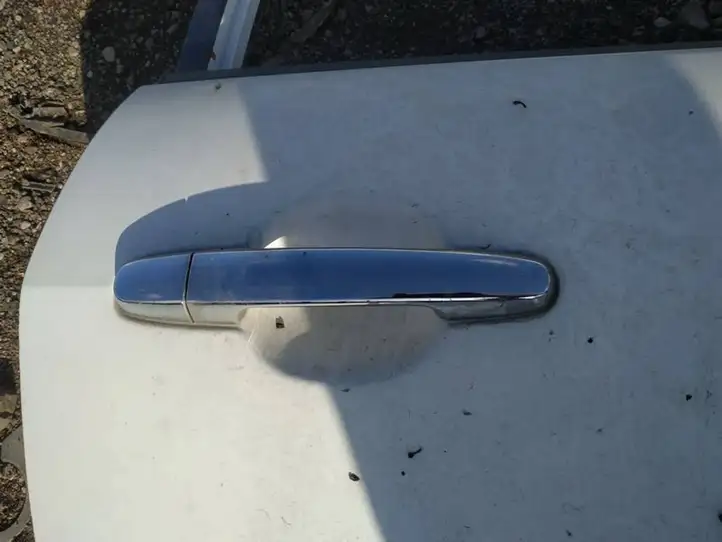 Toyota Corolla Verso AR10 (2004 - 2009) Наружная ручка двери — фото 2