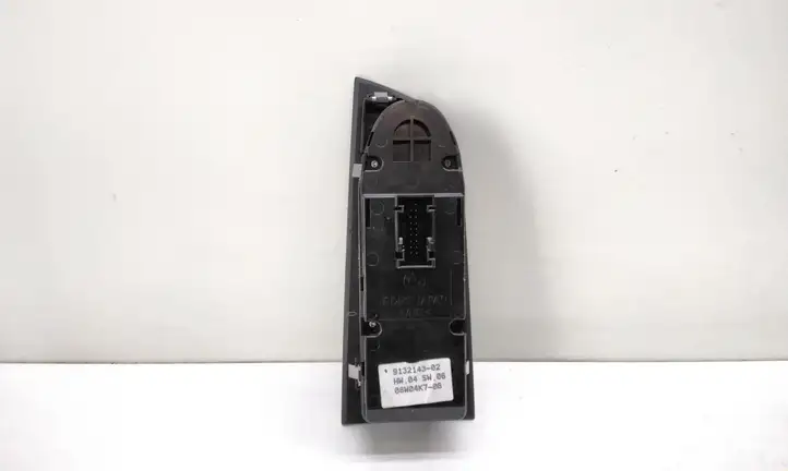 BMW 3 E90 E91 (2005 - 2012) 9132143 Кнопка стеклоподъемников — фото 2