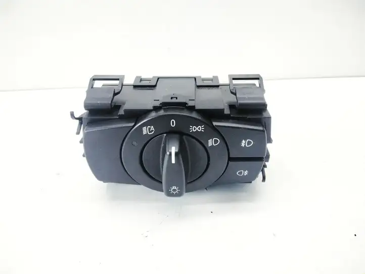 BMW 3 E92 E93 (2005 - 2014) 6932796 Включатель фонарей — фото 1