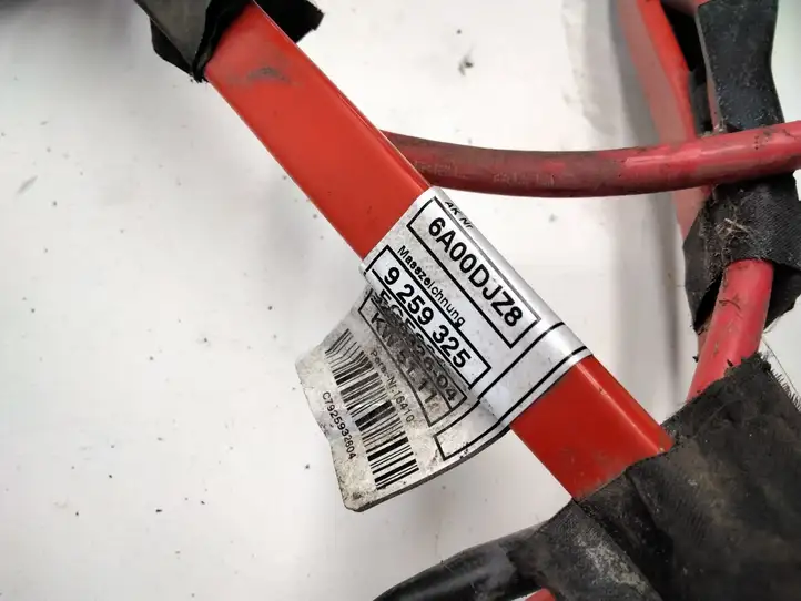 BMW 3 F30 F35 F31 (2012 - 2018) 9259325 Плюсовой провод аккумулятора — фото 3