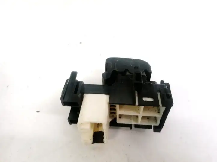 Toyota Yaris (2005 - 2009) 192829 Блок кнопок стеклоподъемников — фото 2