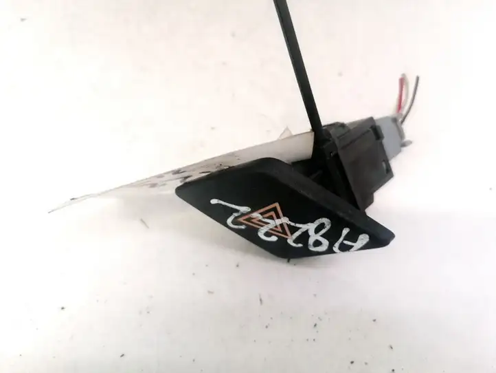 Toyota Yaris (2005 - 2009) 843320D020 Включатель аварийных фонарей — фото 1