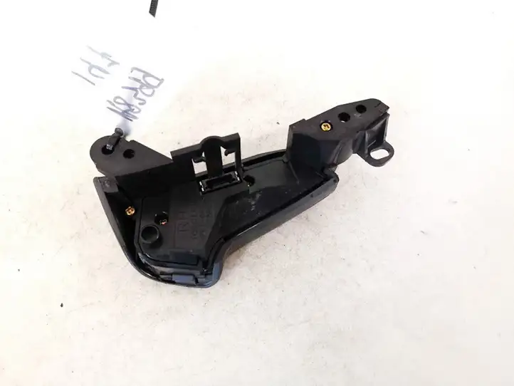 Toyota Avensis T250 (2003 - 2006) 75b070 Кнопки на рулевом колесе — фото 3