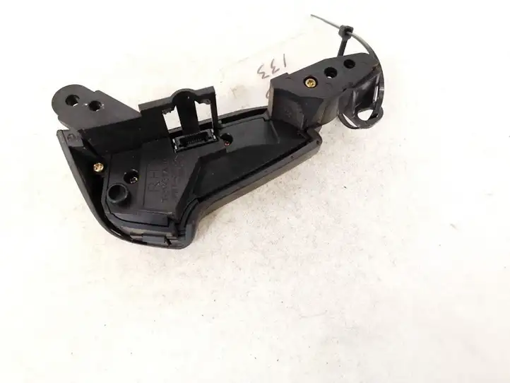 Toyota Avensis T250 (2003 - 2006) 75b070 Кнопки на рулевом колесе — фото 3