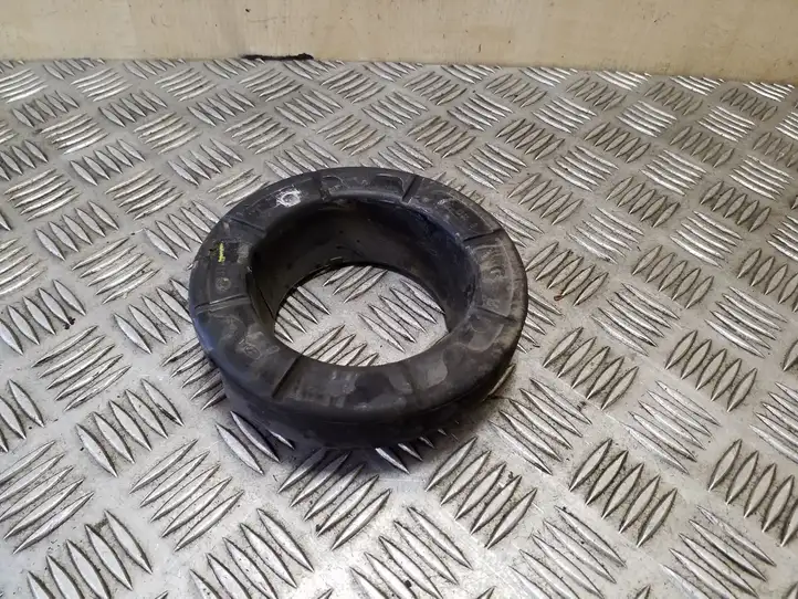 Kia Sorento (2009 - 2014)  553312P000 Резиновая опора пружины