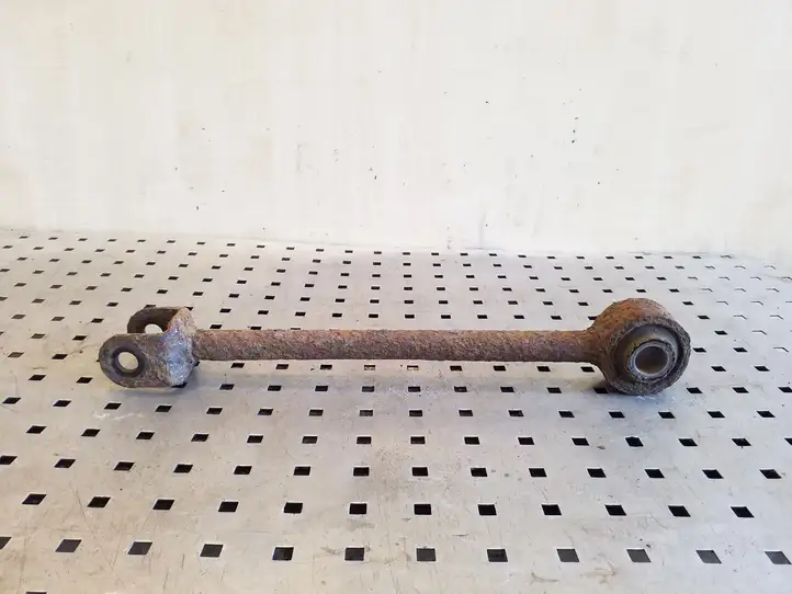 Kia Sorento (2009 - 2014)   Рычаг