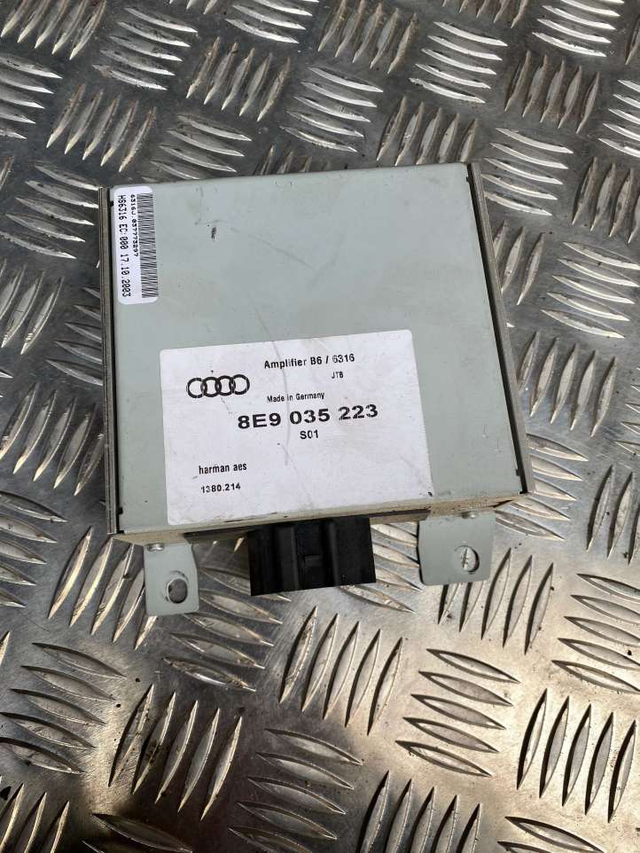 8E9035223 Audi A4 S4 B6 8E 8H Garso stiprintuvas