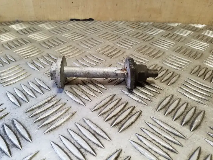 Audi A5 8T 8F (2011 - 2016) Болт развала-схождения — фото 1
