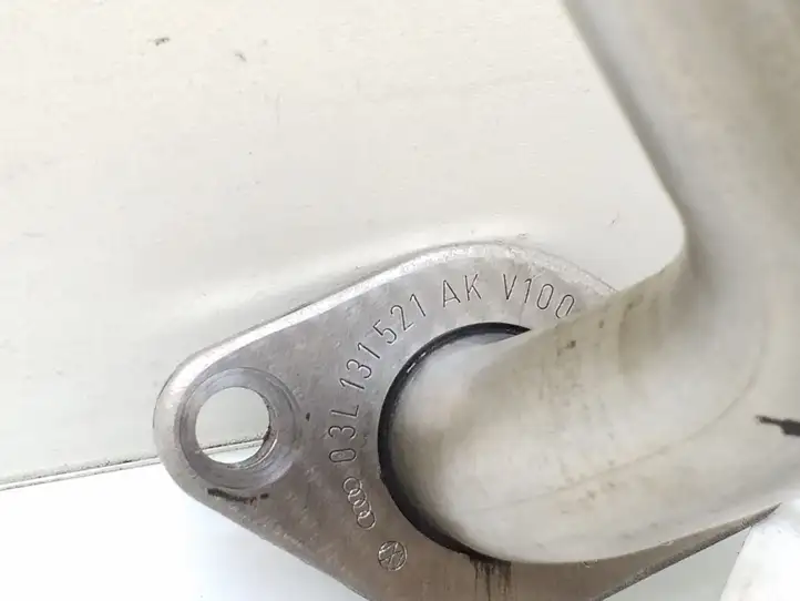 Volkswagen Tiguan (2007 - 2011) 03L131521AK Трубка EGR — фото 2