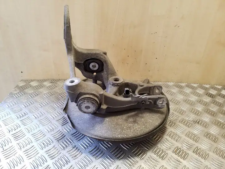 Audi A5 (2011 - 2016)  8K0505436AB Задний поворотный кулак (ступица, цапфа)