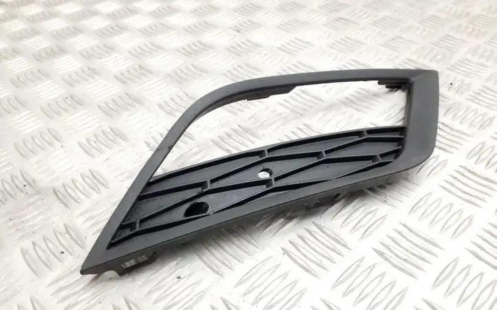 Seat Leon (5F) (2012 - 2019) 5F0853666A Решетка противотуманной фары — фото 1