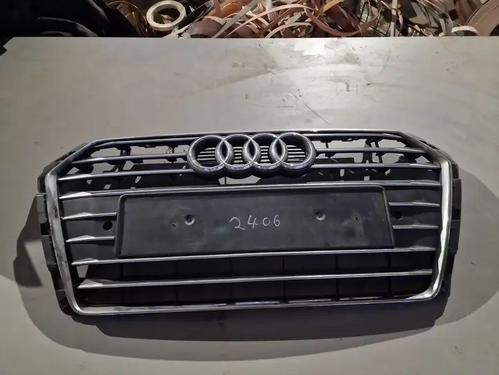 Audi A4 S4 B9 (2015 - 2019) 8W0853651AB Верхняя решетка радиатора — фото 1