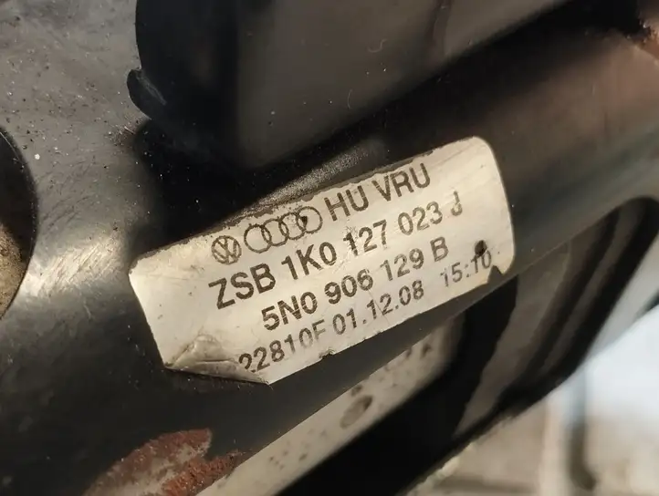 Volkswagen PASSAT B6 (2005 - 2010) 1K0127023J Фильтр топлива — фото 2