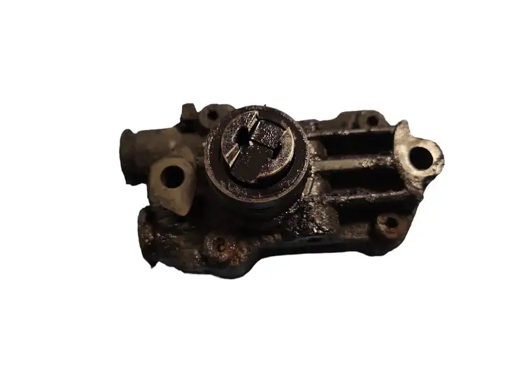 Mercedes-Benz Sprinter W901 W902 W903 W904 (1995 - 2007) A6110900350 Топливный насос — фото 2
