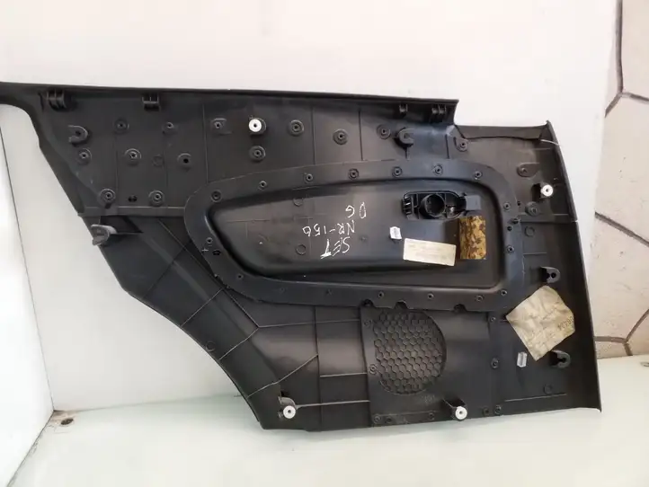 Seat Ibiza III (6L) (2002 - 2008) 6L3867044110 Прочие детали салона — фото 2