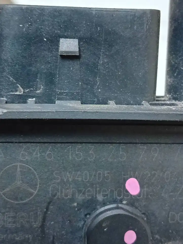 Mercedes-Benz C W204 (2007 - 2014) 64615325797000 Реле накала свечей — фото 2