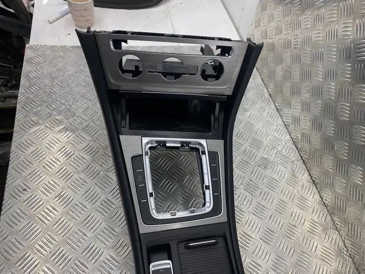 Volkswagen Golf VII (2013 - 2019) 5G1863391 Передняя пепельница — фото 1