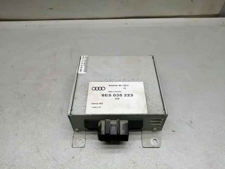 Audi A4 S4 B6 8E 8H (2000 - 2006) 8E5035223 Усилитель звука — фото 1