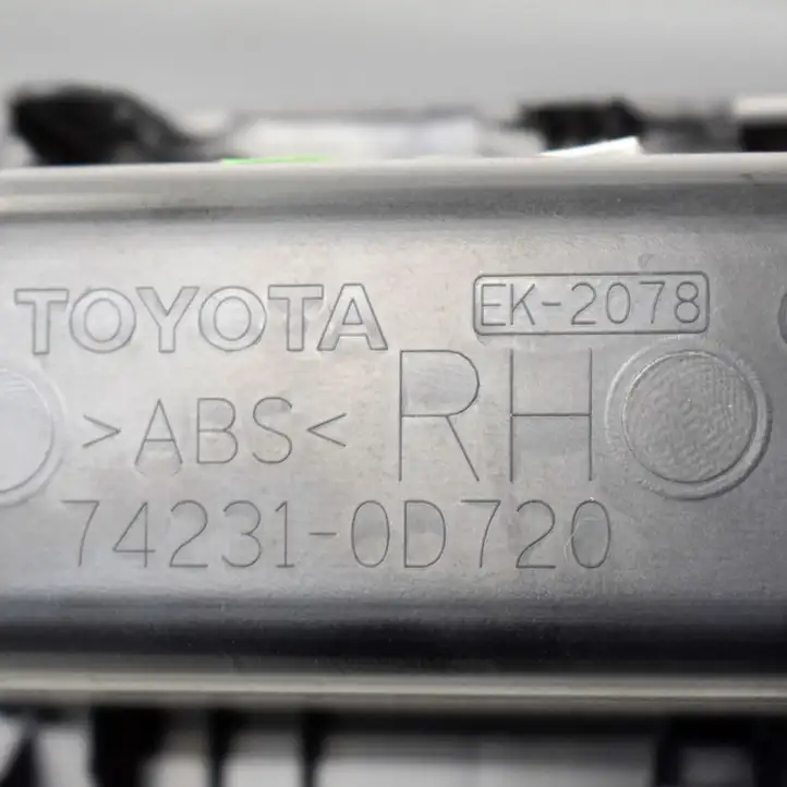 Toyota Yaris (2014 - 2019) 676100DJ70C4 Комплект салона — фото 2