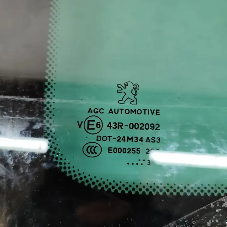 Peugeot 5008 (2009 - 2013) 43R002092 Заднее боковое стекло — фото 5
