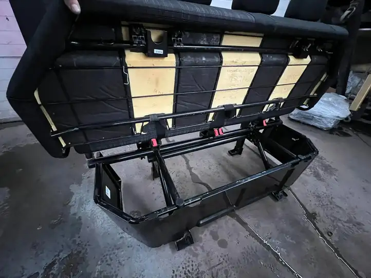 Mercedes-Benz Sprinter W906 (2006 - 2018) A9068601685 Заднее сиденье — фото 13