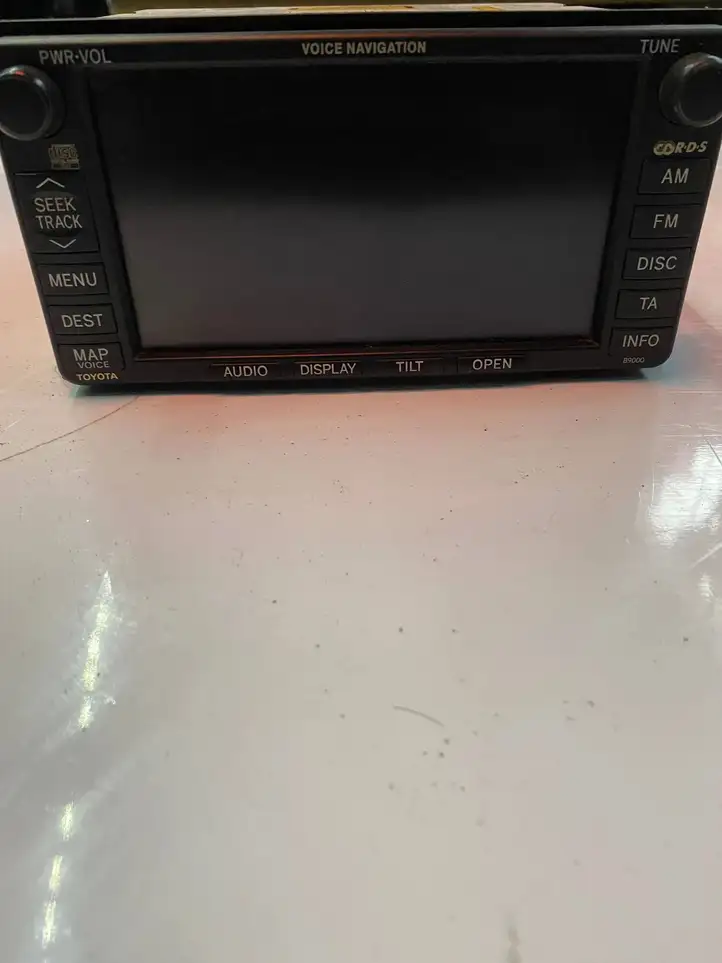 Toyota Land Cruiser (J120) (2002 - 2009) PZ4450033101 Магнитола / мультимедийная система — фото 2